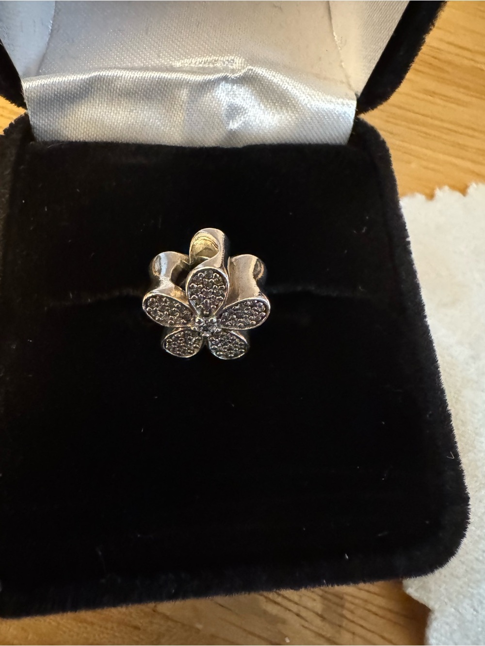 Chamilia Silver Floral Sparkle Ring Charm